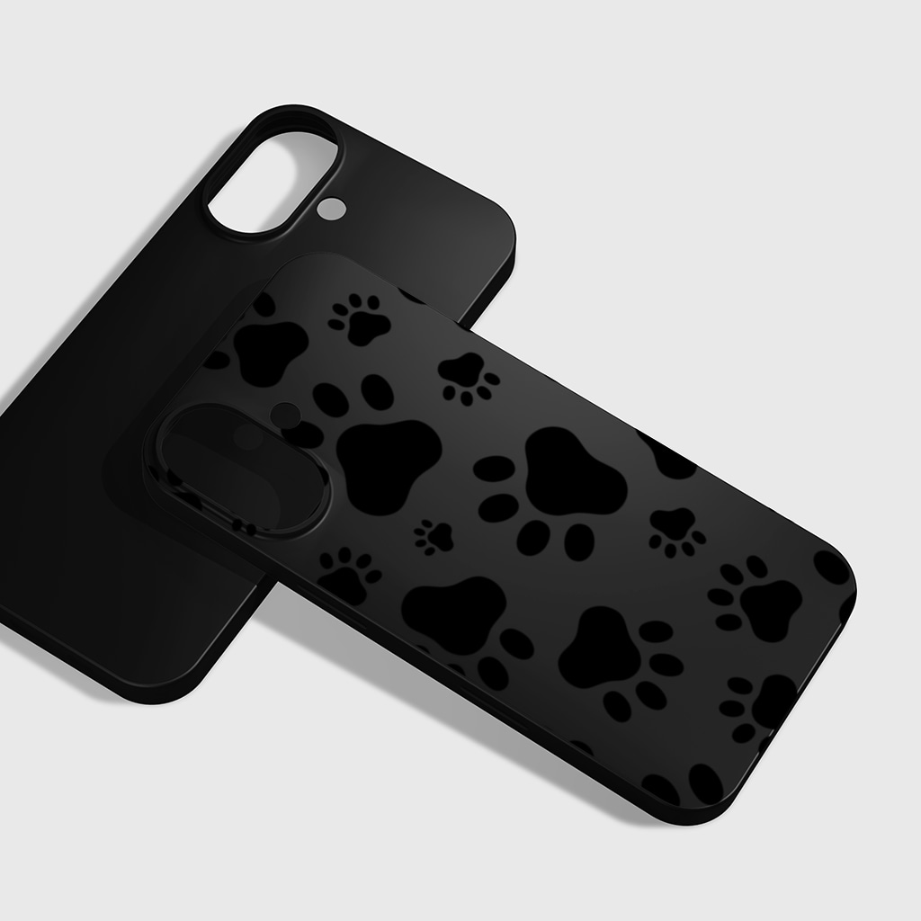 Black and White Paw Pattern Design iphone 16 plus Görünüm 1