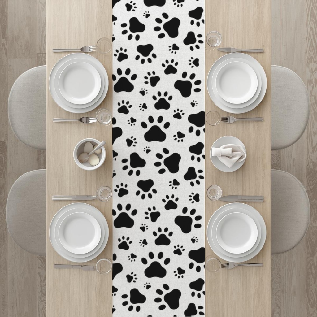 Black and White Paw Pattern Design Runner Görünüm 2