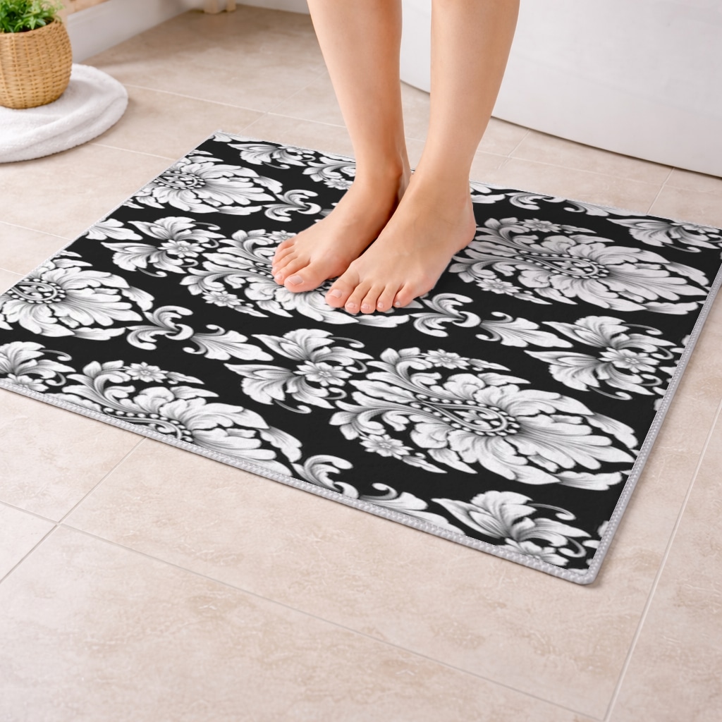 Elegant Black and White Damask Seamless Pattern Bath Mat Görünüm 2